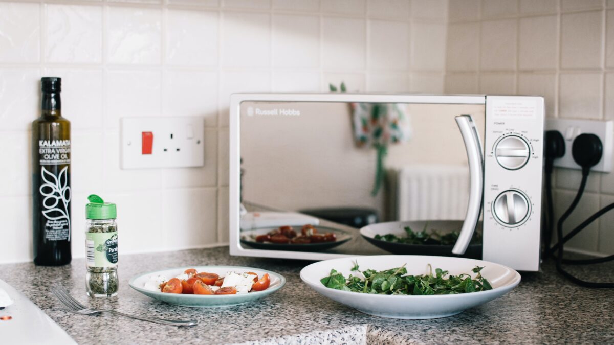 How to Choose the Best Microwave for Your Kitchen?