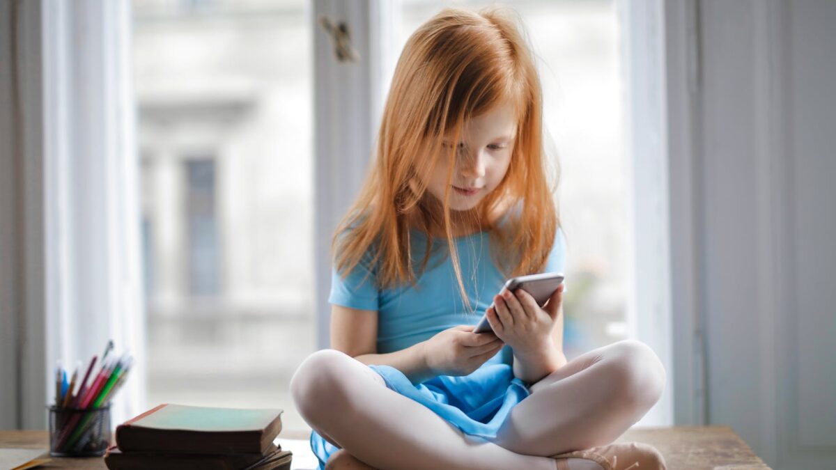 FamiSafe: The Best Tool To Limit Your Children’s Screen Time