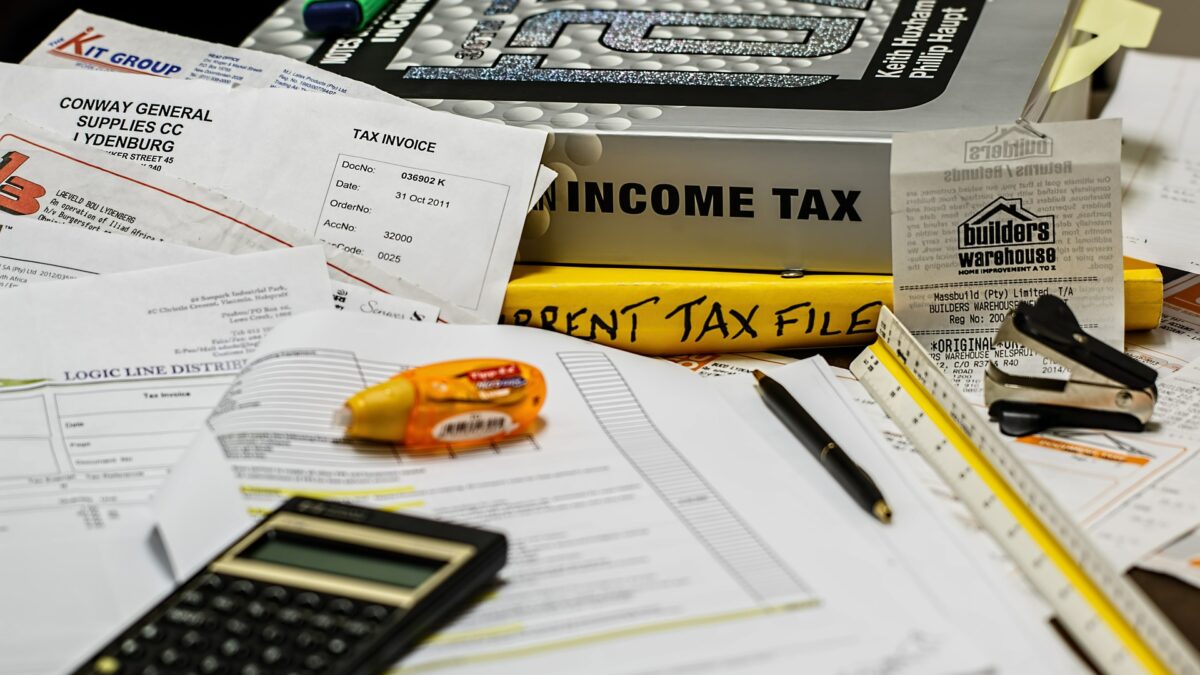 4 Things You Need to Know About Outsourcing Your Taxes