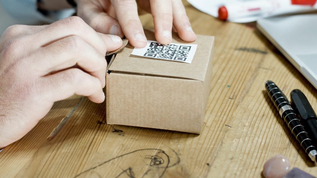 How do Small Online Sellers Adopt the use of QR Codes in their Business Operations?