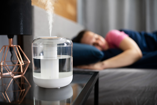 What is a Bedroom Humidifier and When should i use it?