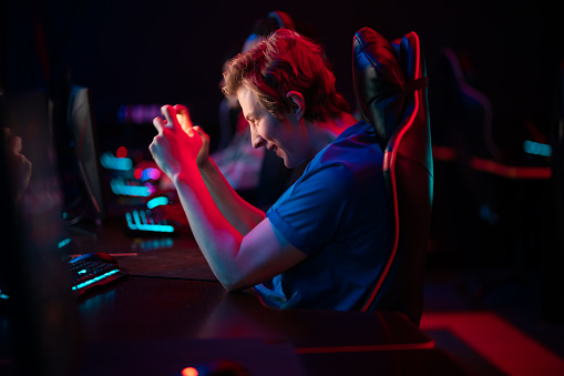 How Mobile Gaming Is Leading The Way To Become The Future Of Esports