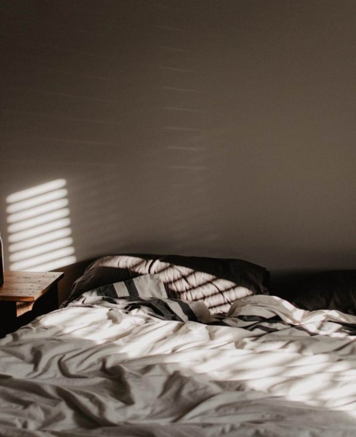 Get enough sunlight: How To Set Up a Great Winter Sleep Routine?