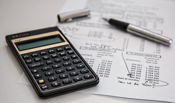 Your Ultimate Guide On Investing by Nisrine Chafik (1)