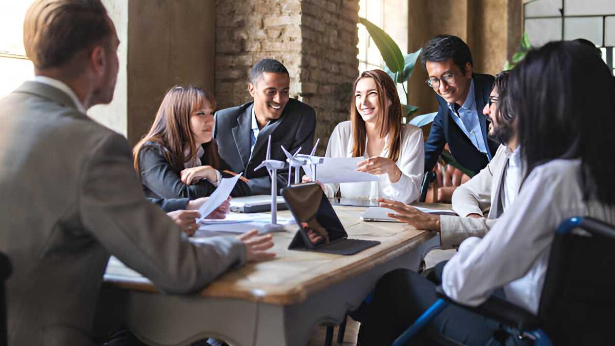Measuring Employee Productivity in 2025: Strategies and Tools for Achieving Goals