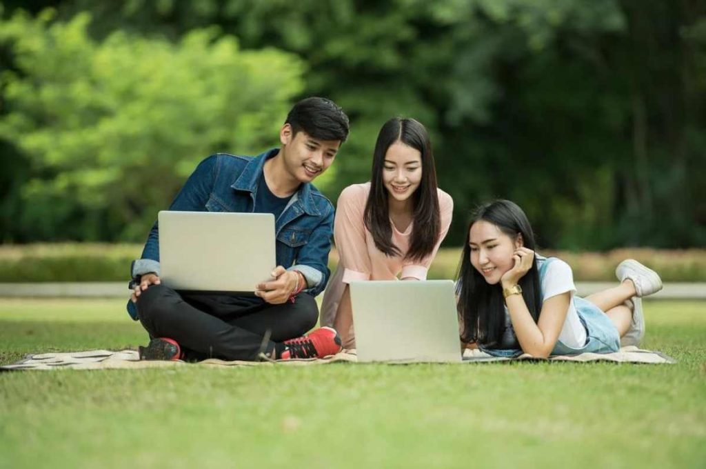 Online Platforms Enhance the Learning Experience