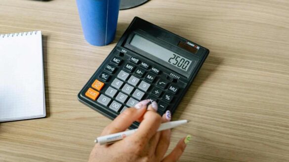 Compound interest calculator explained for long-term investment planning