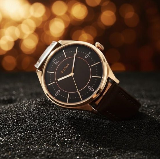 the digital architect- smartwatch with black leather strap