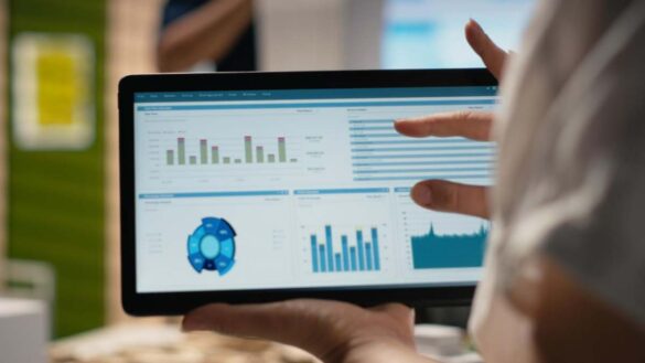 how to use business intelligence tools to compare 3pl performance metrics