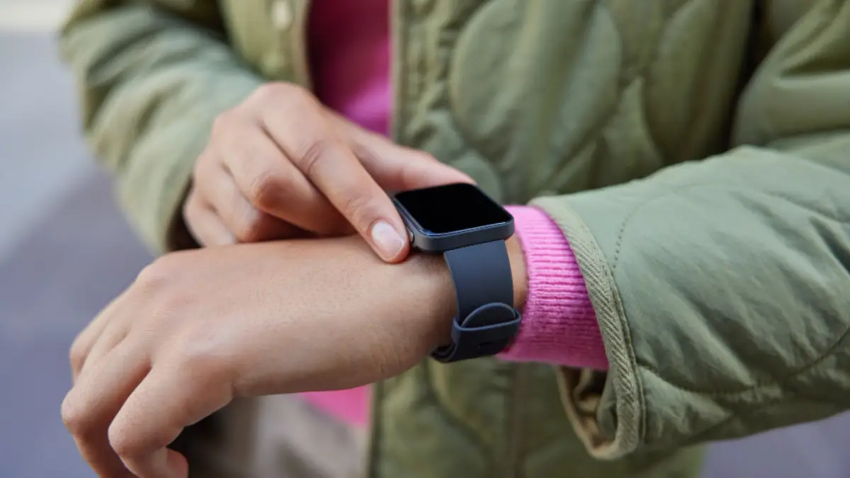 How SOS Actually Works on a Kid’s Smartwatch