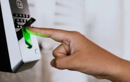 top 10 things to consider when implementing a biometric attendance system in uae offices