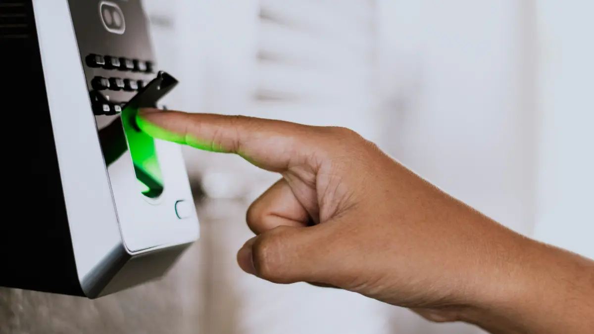 Top 10 Things to Consider When Implementing a Biometric Attendance System in UAE Offices